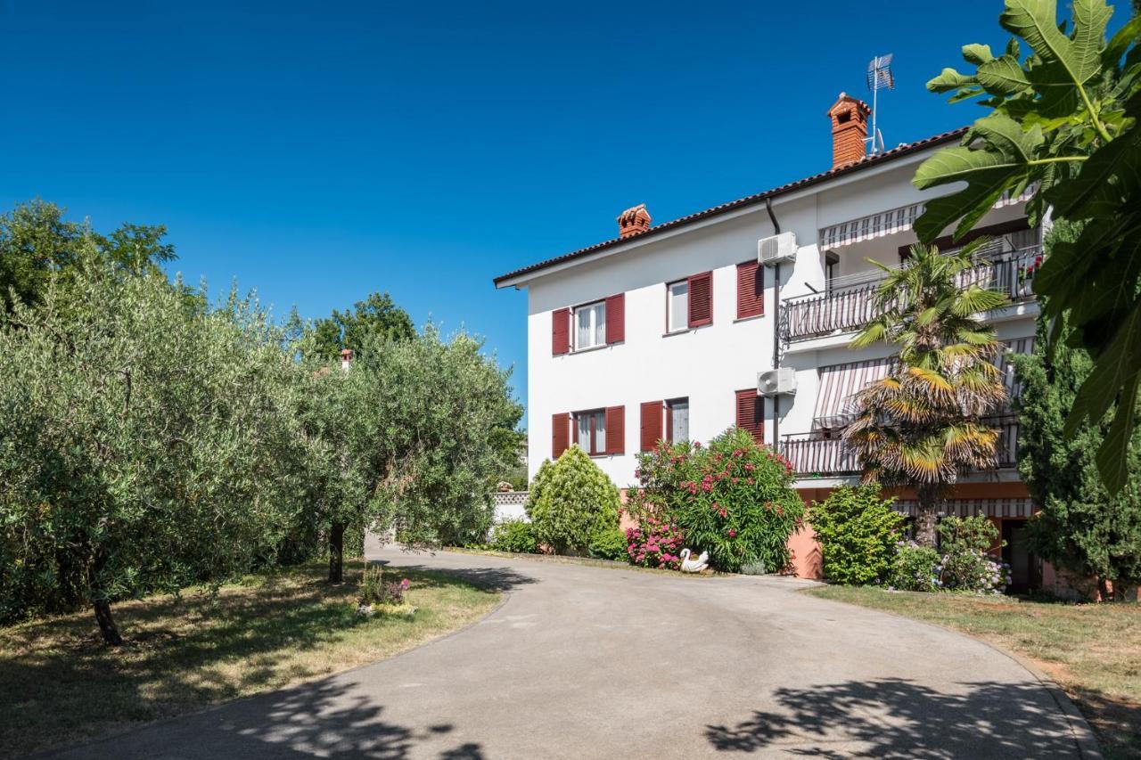 Apartments Marcan Porec Exterior photo